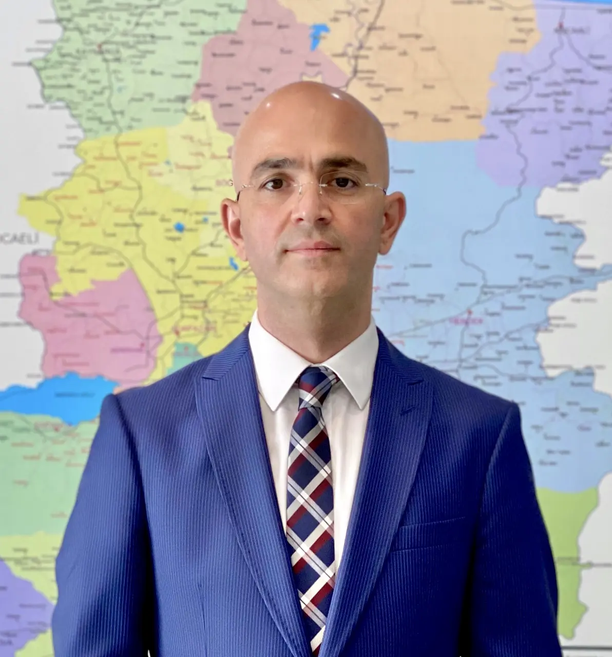 Haber: Serbes: Kırsal mahallelerdeki dar yollar artık hayat karartmasın - Öne Çıkan