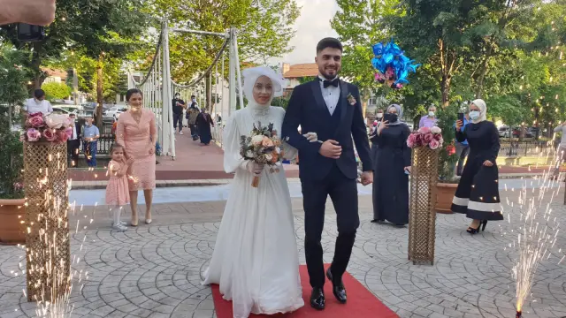 Erva ile İskender Ömür Boyu Mutluluğa Evet Dedi