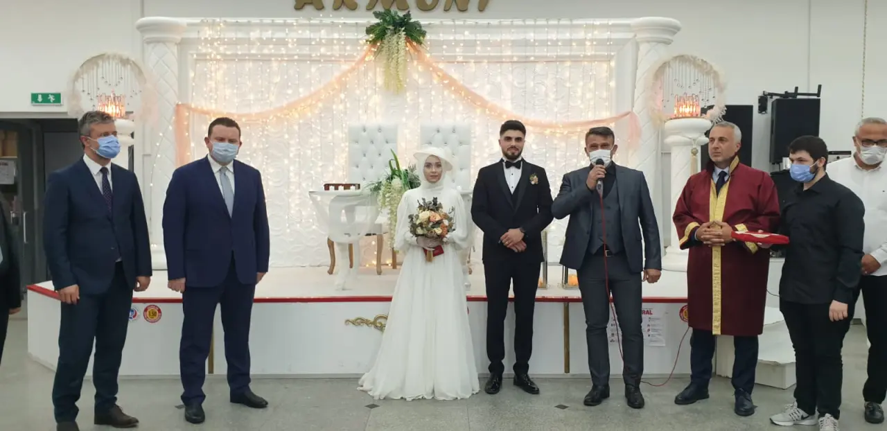 Haber: Erva ile İskender Ömür Boyu Mutluluğa Evet Dedi - Galeri-5