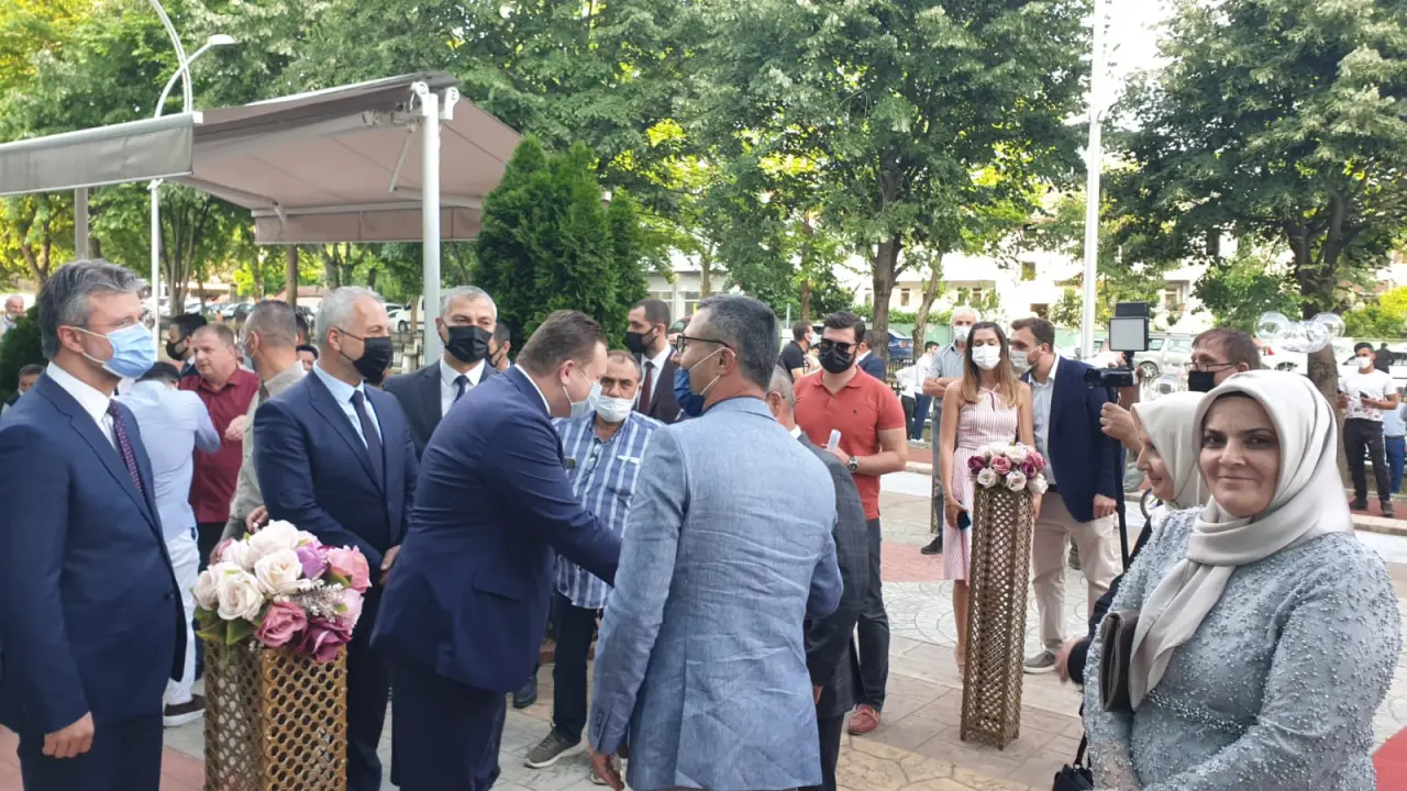 Haber: Erva ile İskender Ömür Boyu Mutluluğa Evet Dedi - Galeri-7
