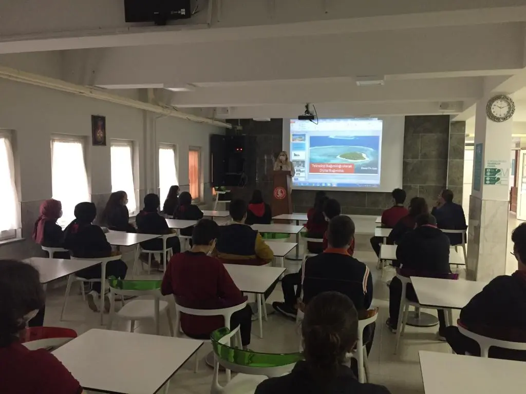 Haber: Hendek Atike Hanım Lisesinde Teknoloji Bağımlılığı Semineri   - Öne Çıkan