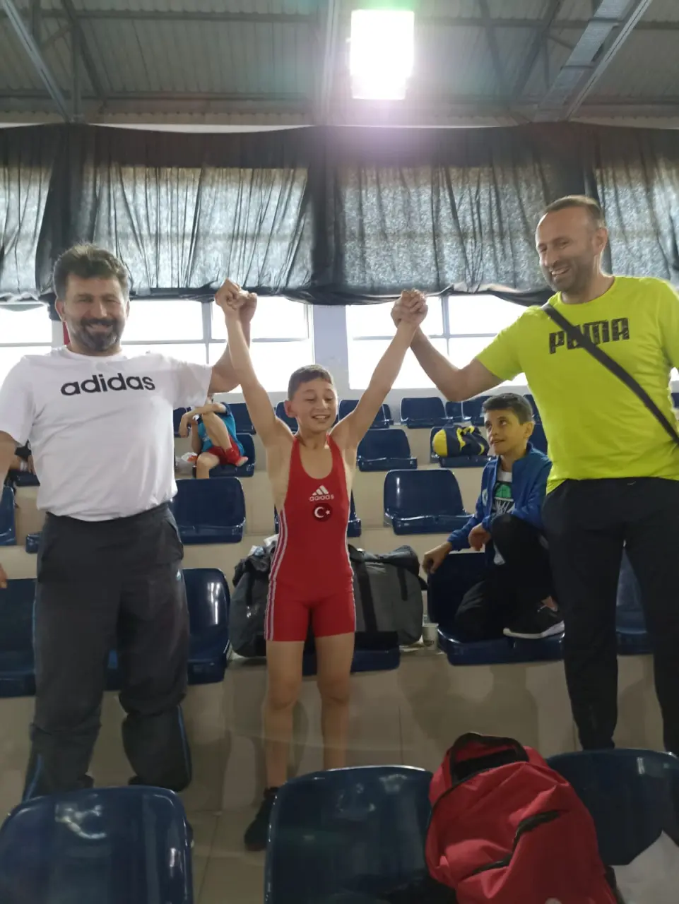 Haber: Hendek Gençlik Merkezi Spor Kulübü Güreş'de İki Türkiye Şampiyonu Bir Üçüncü Çıkardı - Galeri-4