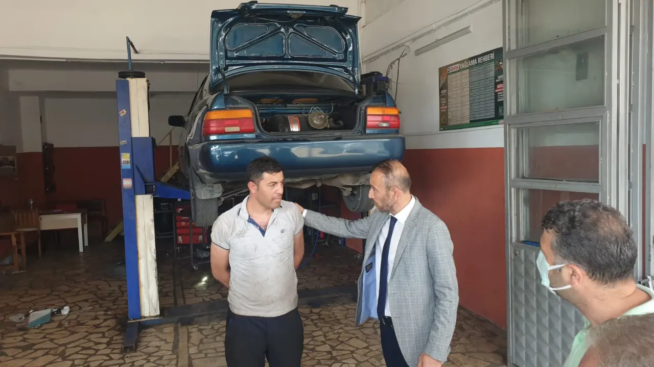 Haber: Demirel Sanayi Esnafını Ziyaret Etti - Galeri-1