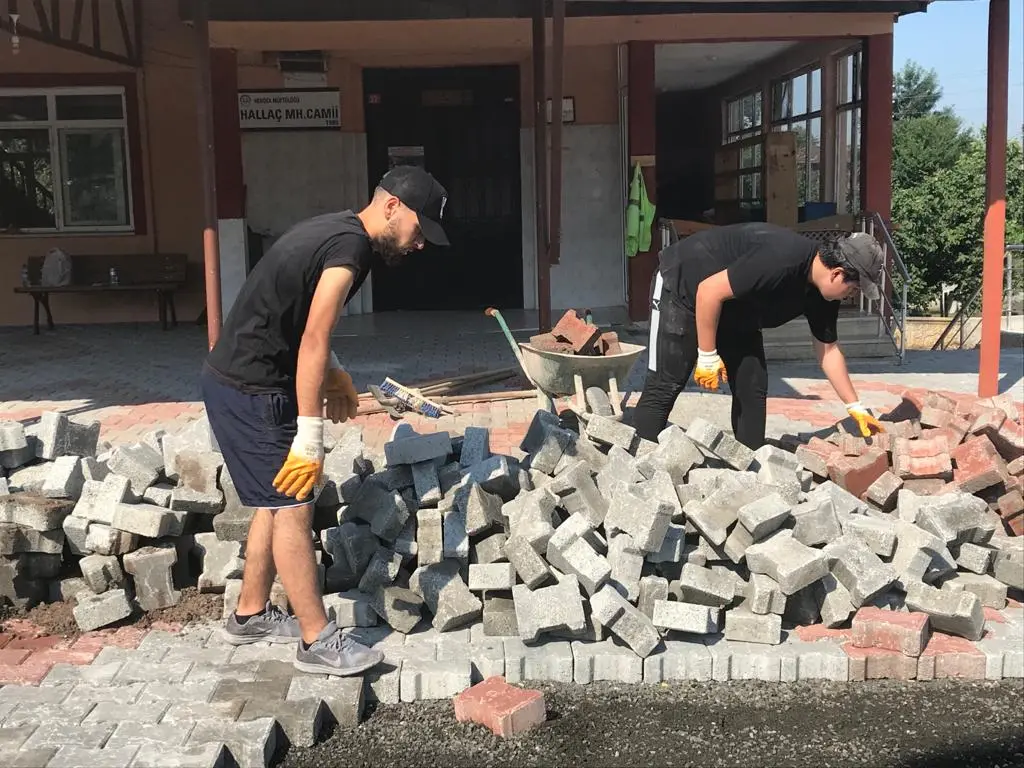 Haber: Hallaç Muhtarı Tam Gaz Çalışıyor - Galeri-1