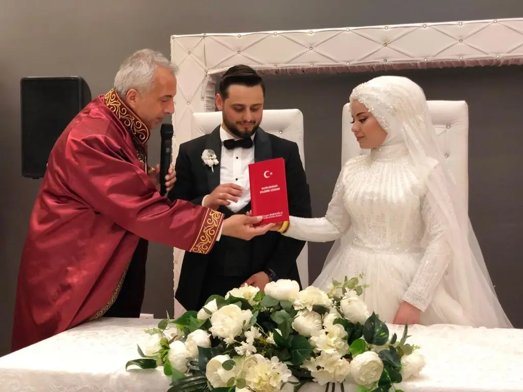 Haber: Gökhan ve Fatma Ömür Boyu Mutluluğa Evet Dedi - Öne Çıkan