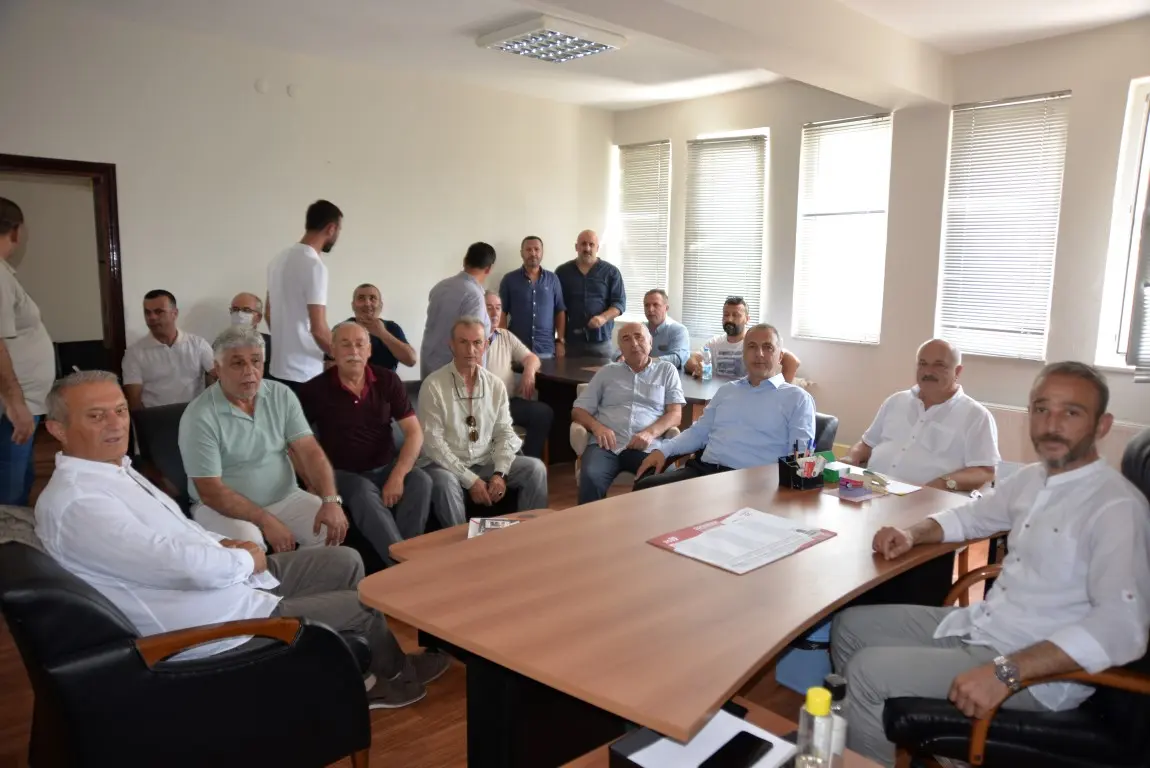 Haber: ESNAF KAZANIRSA HENDEK KAZANIR - Galeri-1