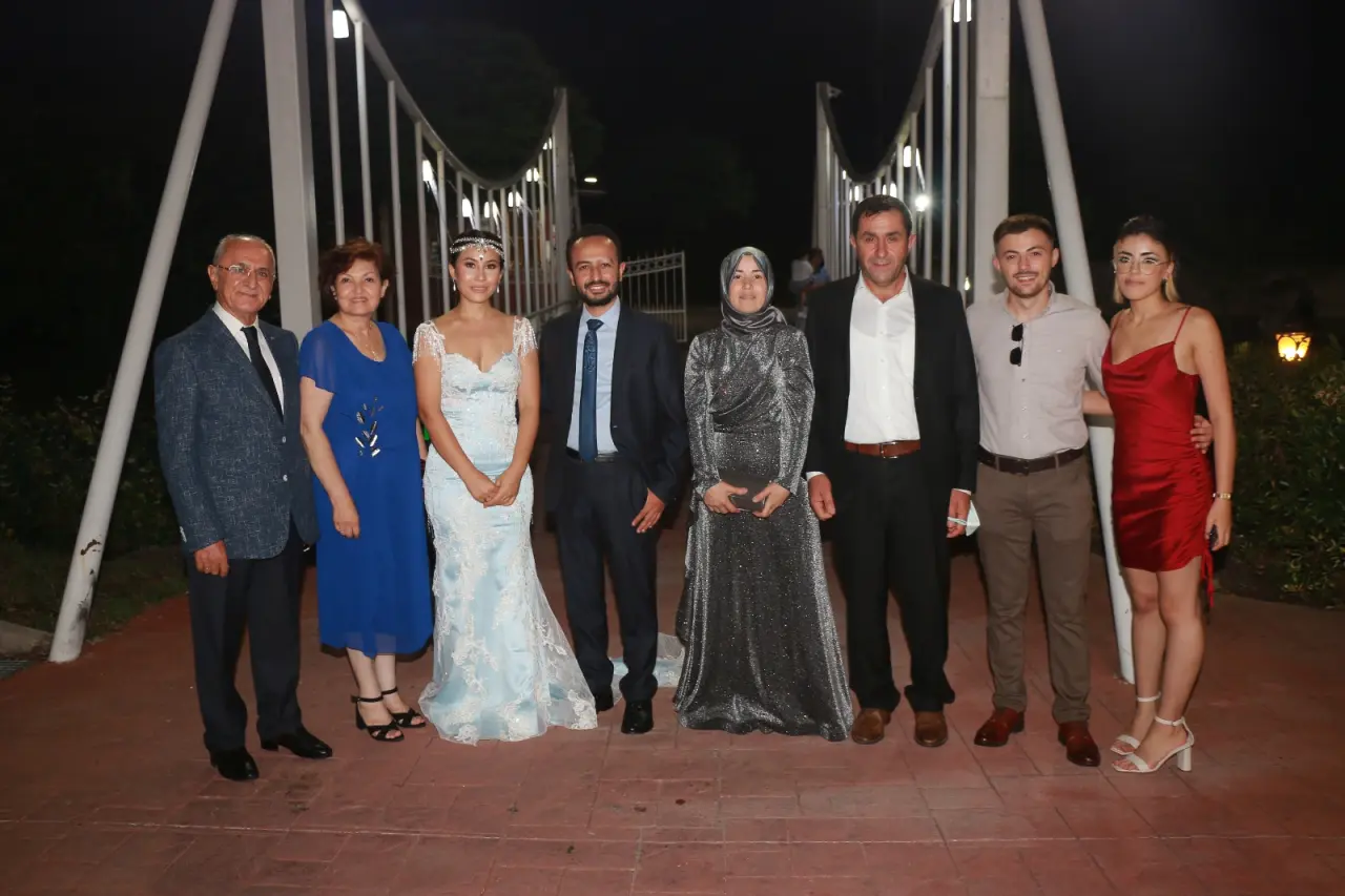 Haber: Hendekli Şüheda İstanbul’a Gelin Gitti - Öne Çıkan
