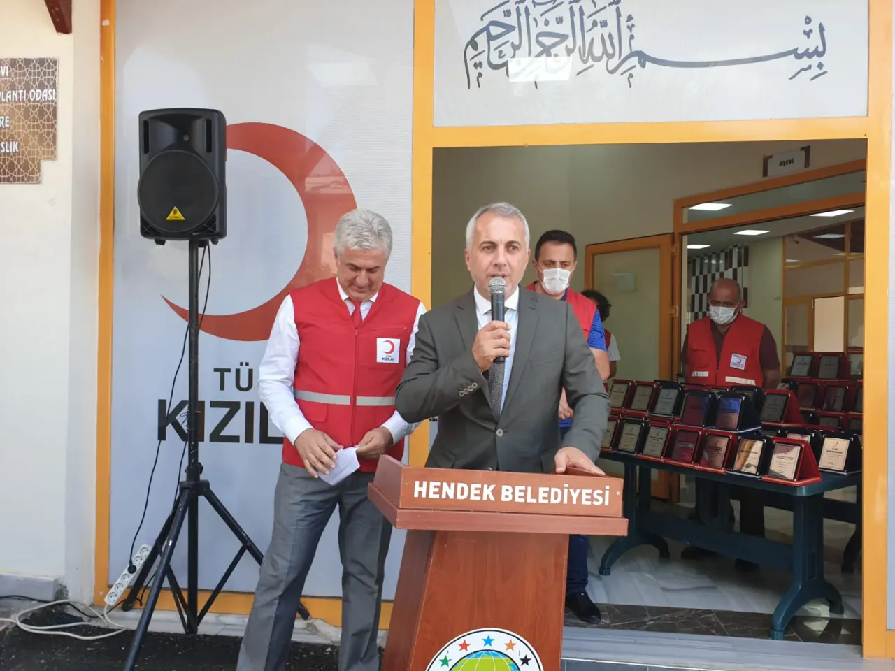 Haber: Kızılay- Hendek Belediyesi Erkan Albayrakoğlu Aşevinde Plaket Töreni - Galeri-2
