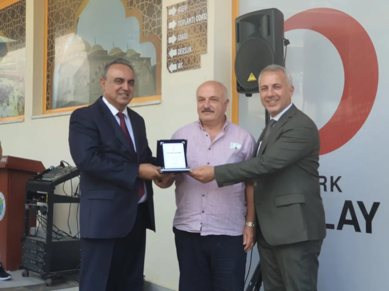 Haber: Kızılay- Hendek Belediyesi Erkan Albayrakoğlu Aşevinde Plaket Töreni - Galeri-5