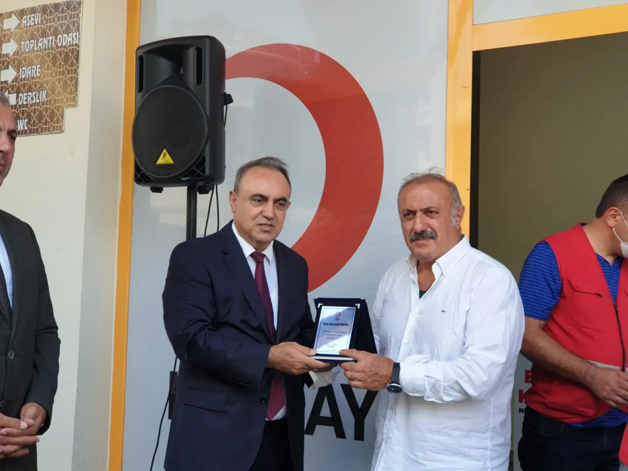 Haber: Kızılay- Hendek Belediyesi Erkan Albayrakoğlu Aşevinde Plaket Töreni - Galeri-7