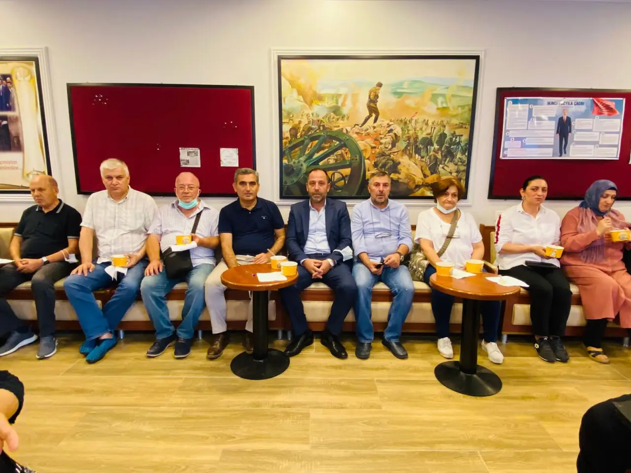 Haber: CHP Kadın Kollarından Aşure Etkinliği - Galeri-1