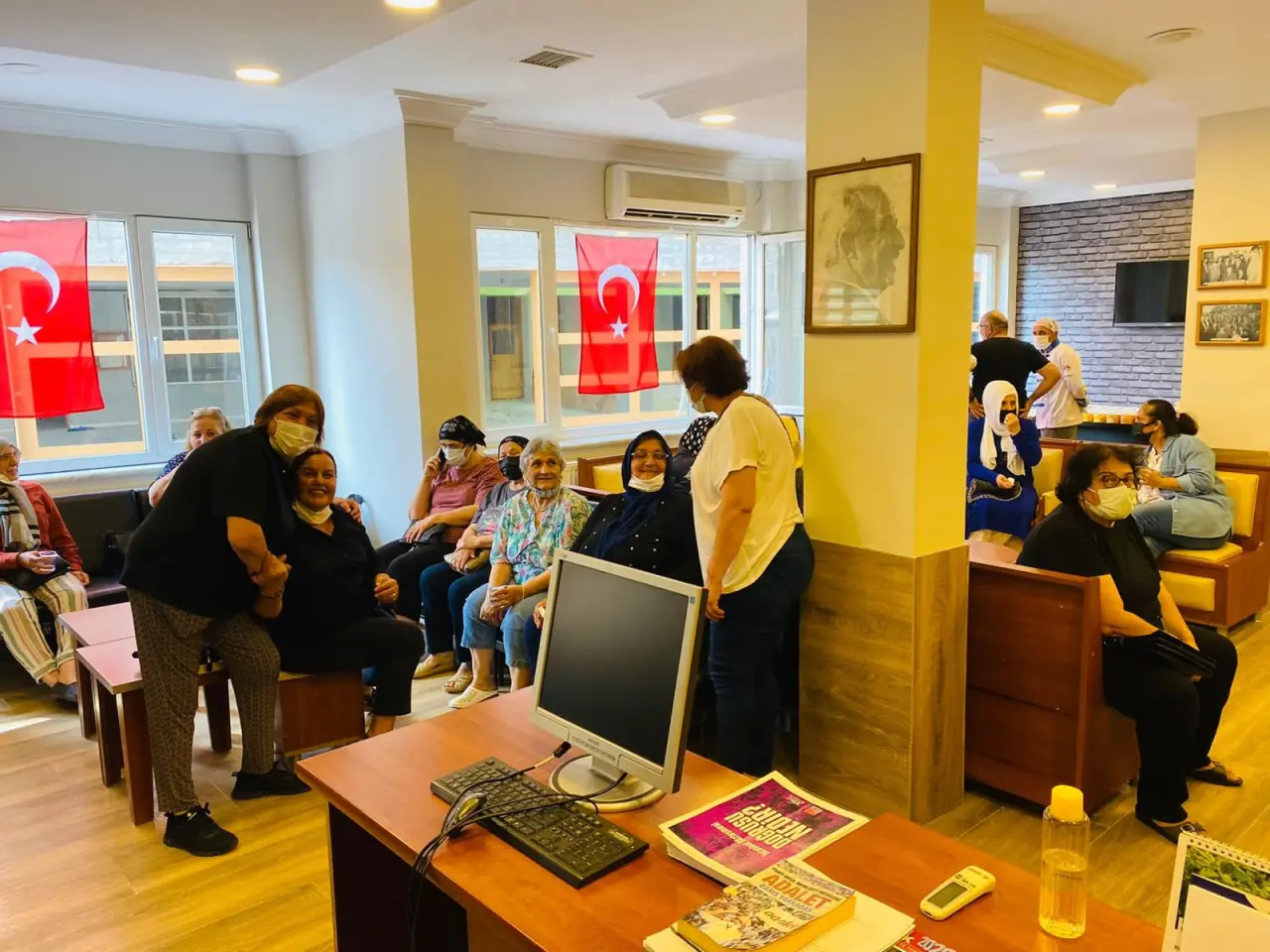 Haber: CHP Kadın Kollarından Aşure Etkinliği - Galeri-2
