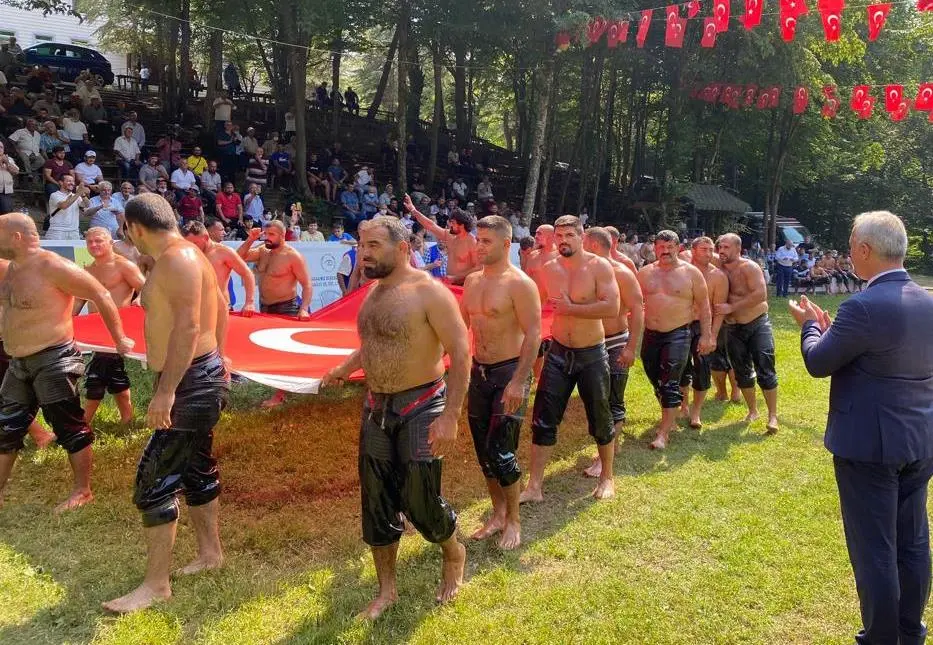 Haber: HENDEK BELEDİYESİNDEN AHDE VEFA - Galeri-2