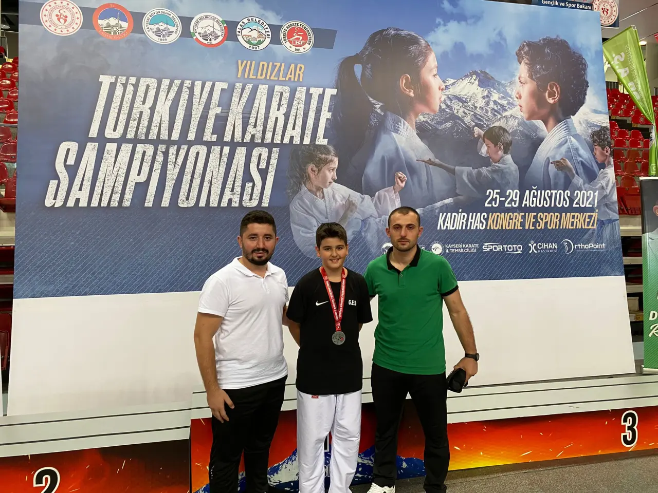 Haber: Hendekli Karatecilerden İki Madalya - Galeri-1