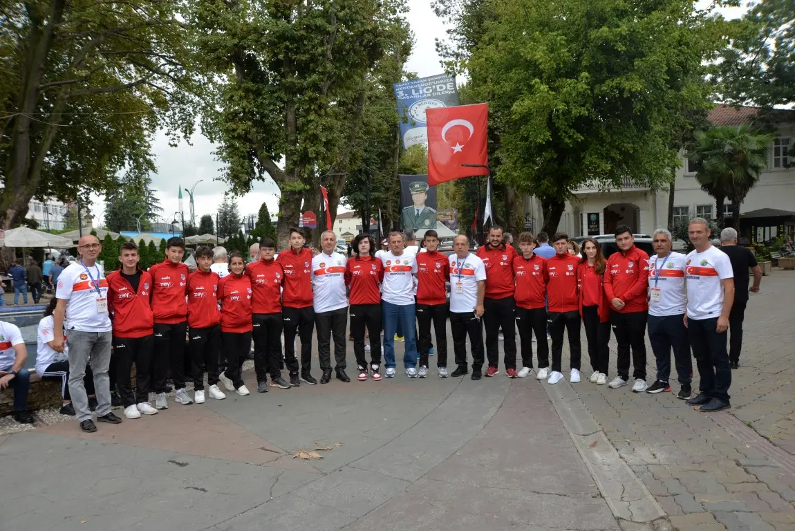 Haber: ANLAMLI TURNUVA TÖRENLERLE BAŞLADI - Galeri-3
