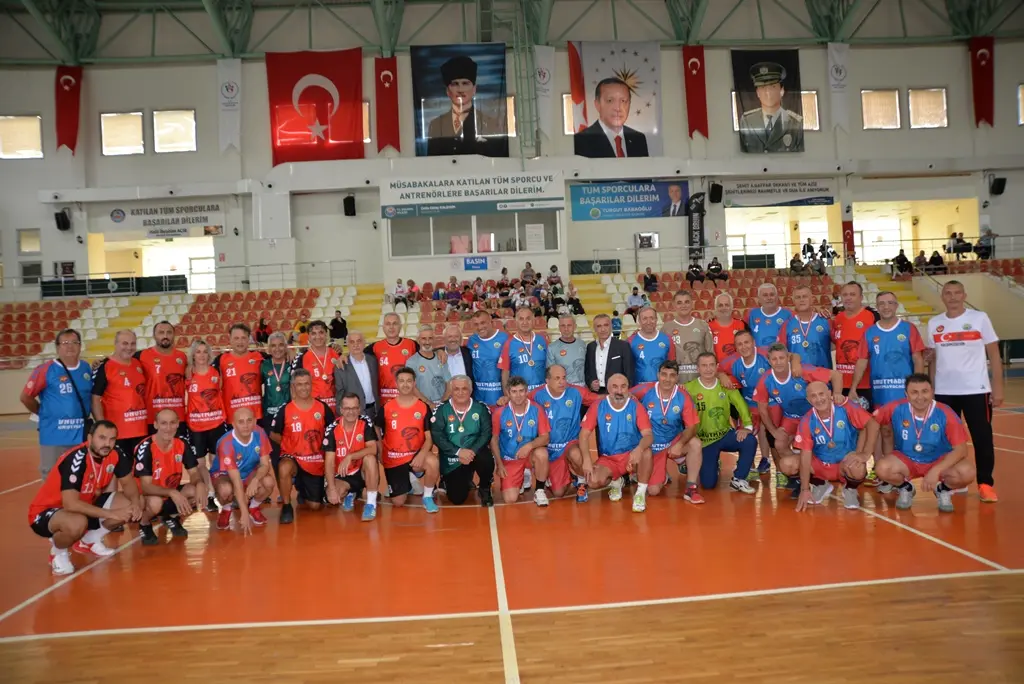 Haber: ŞEHİT A.GAFFAR OKKAN ANISINA  DÜZENLENEN TURNUVA SONA ERDİ - Öne Çıkan