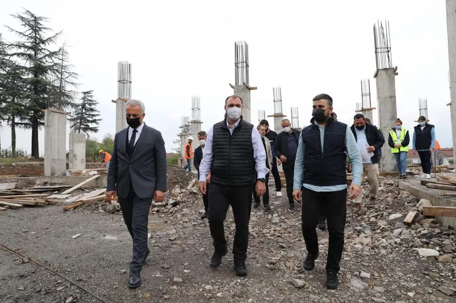 Haber: Vali Kaldırım Hendek’teki Çalışmaları İnceledi - Galeri-4