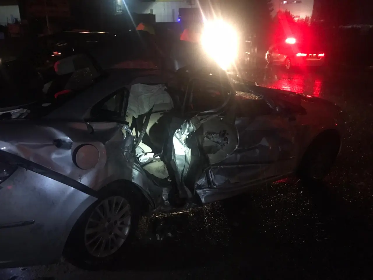 Haber: Tır Otomobile Çarptı, 3 Yaralı - Galeri-1