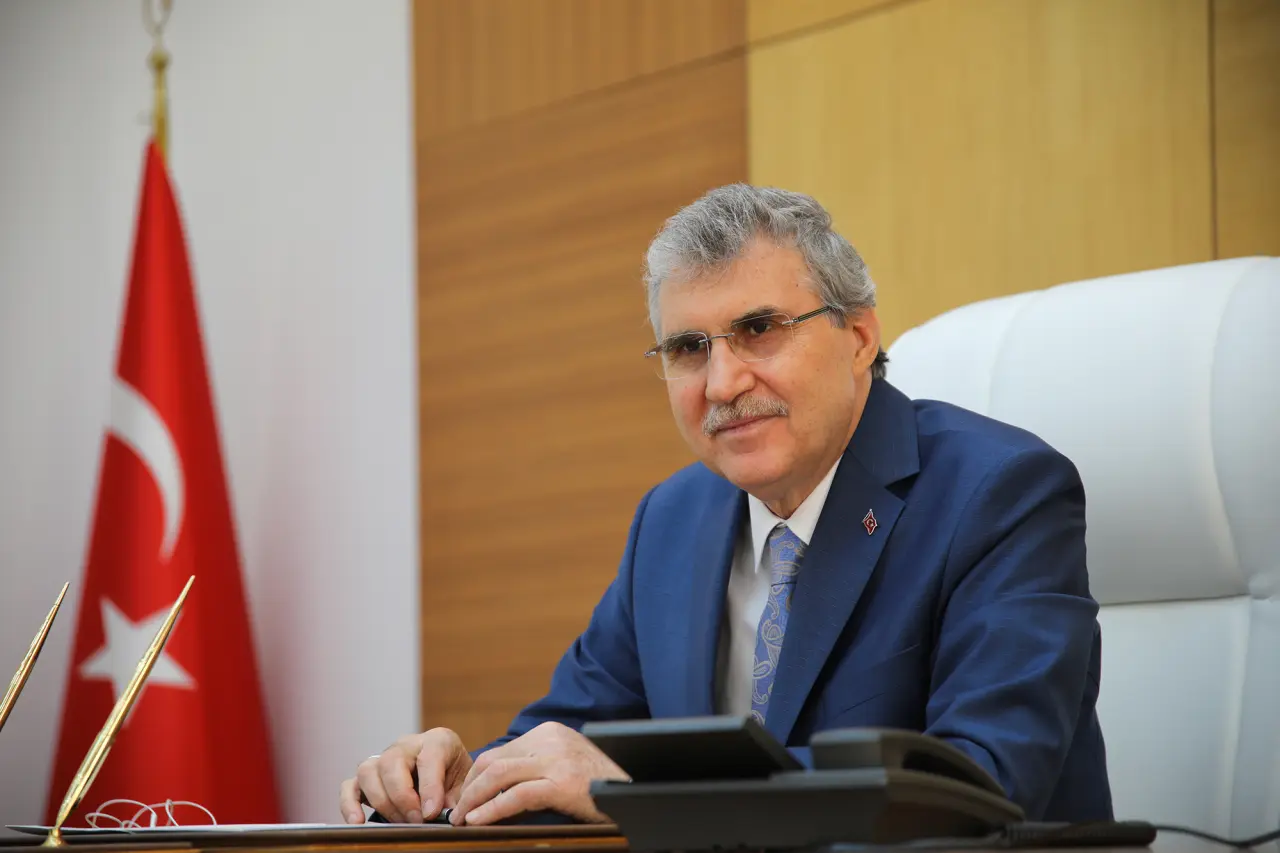Haber: Yüce; Mevlid Kandilimiz mübarek olsun - Öne Çıkan