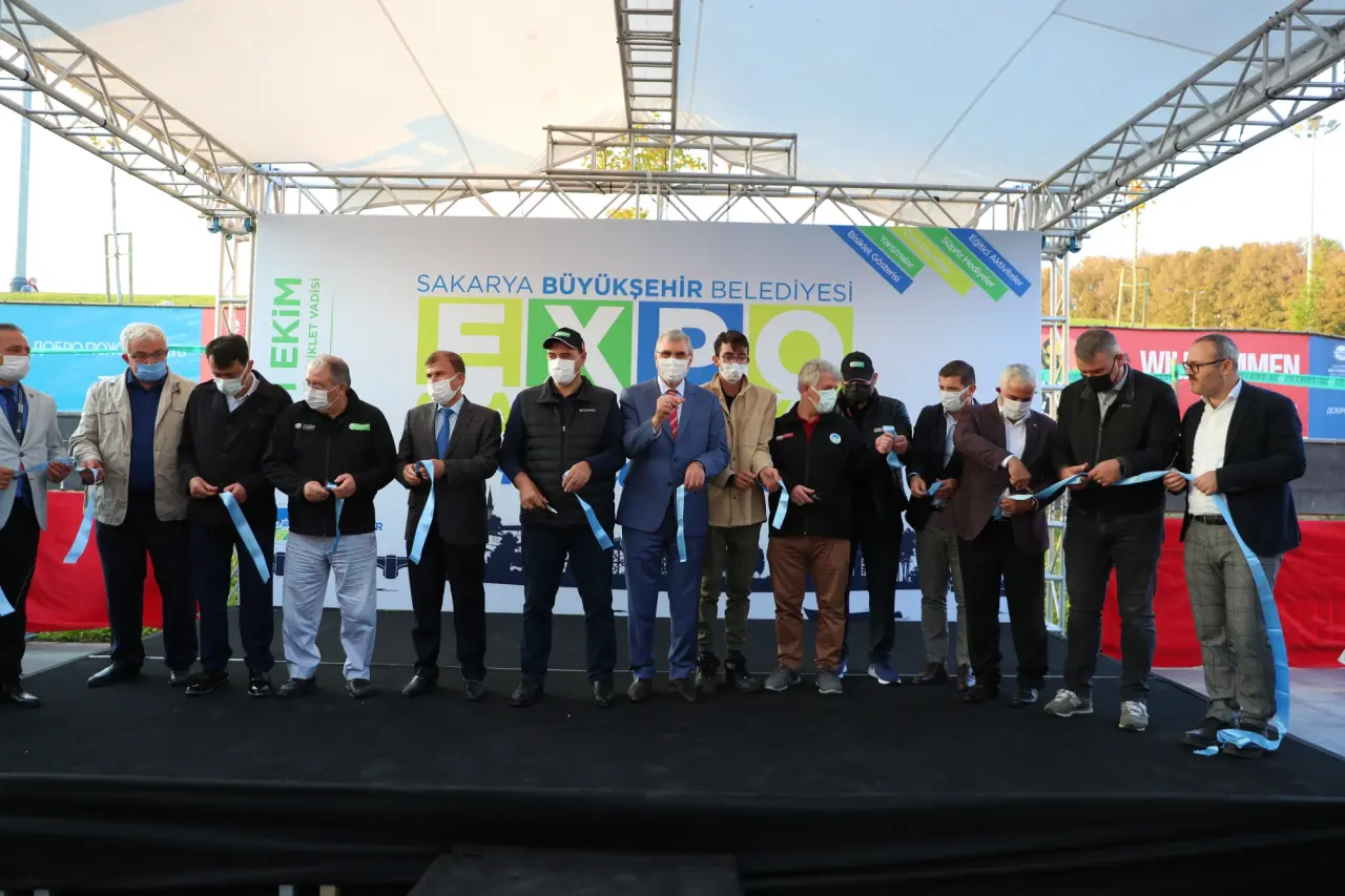 Haber: BMX Dünya Kupası 5. tur yarışları nefes kesti - Galeri-1