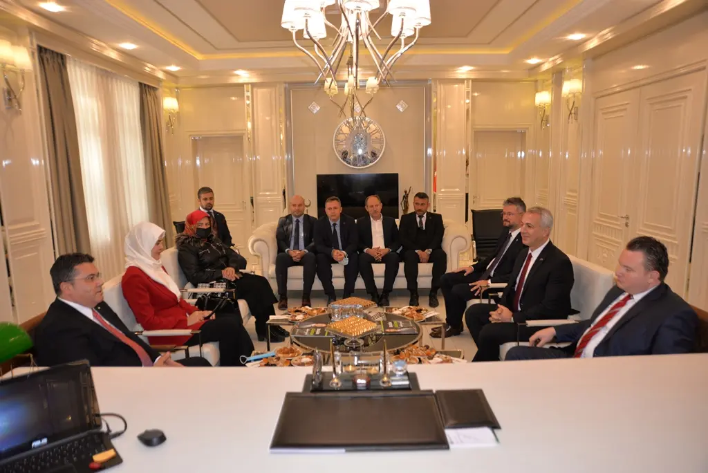 Haber: BABAOĞLU’NA MHP’DEN ÜST DÜZEY ZİYARET - Galeri-1