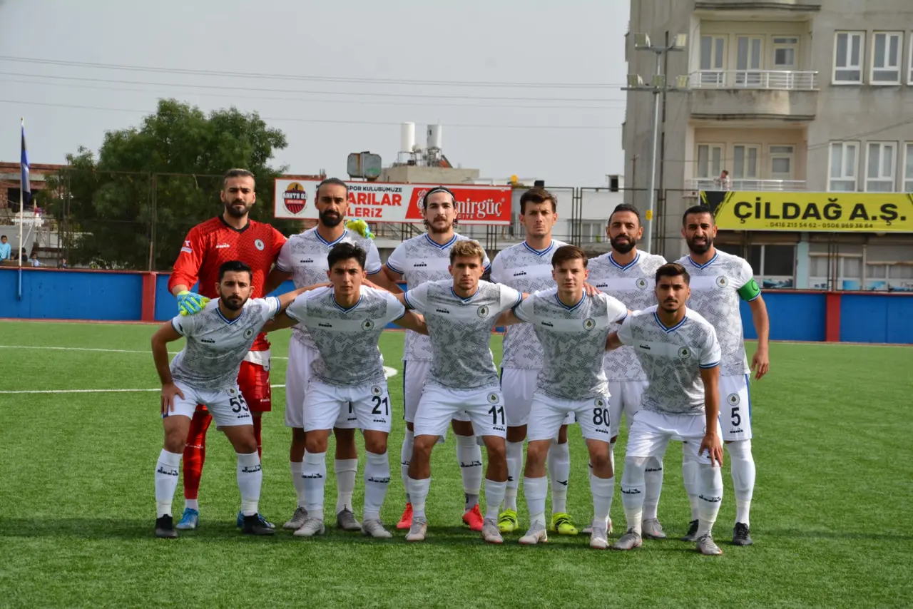 Haber: Hendekspor - Kahta 02 spor 1-2 - Galeri-1