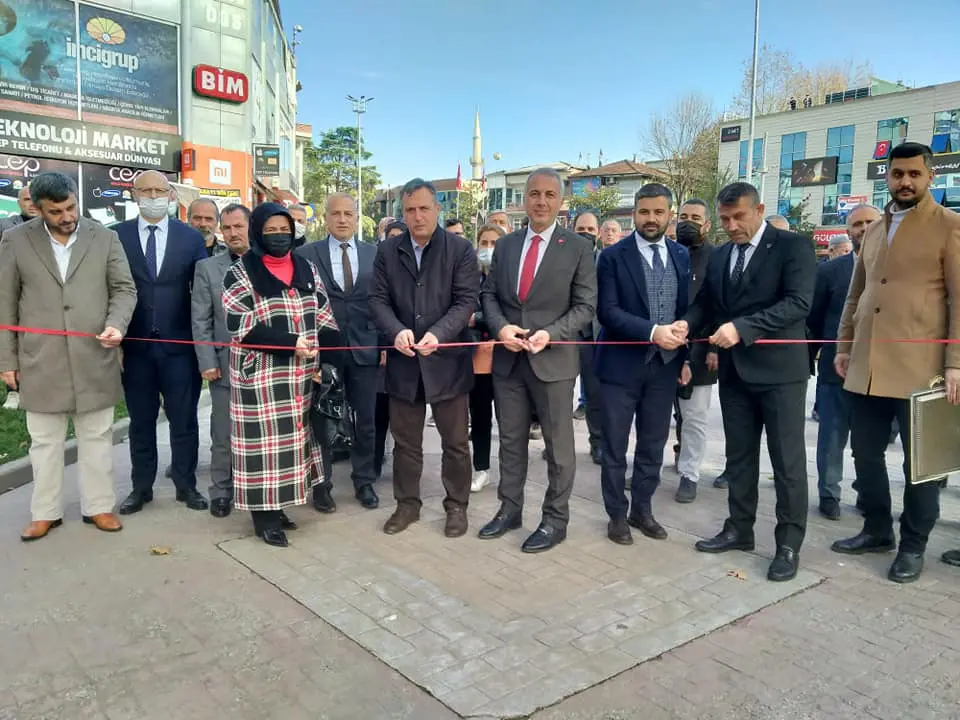 Haber: Hendek'te Başbuğ Türkeş Resim Sergisi Açıldı - Galeri-1