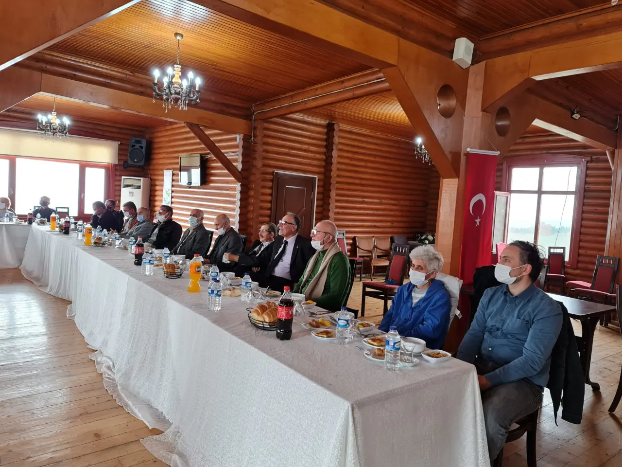 Haber: Hendek’te 45 Yıl Sonra Buluştular - Galeri-1