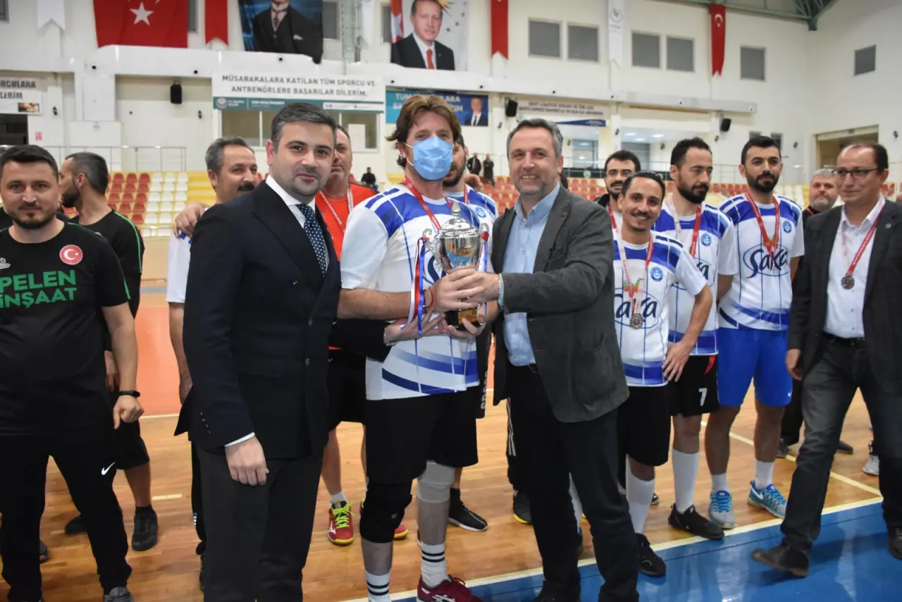 Haber: Voleybol Turnuvasında Şampiyon Aydın Kuruyemiş - Galeri-1