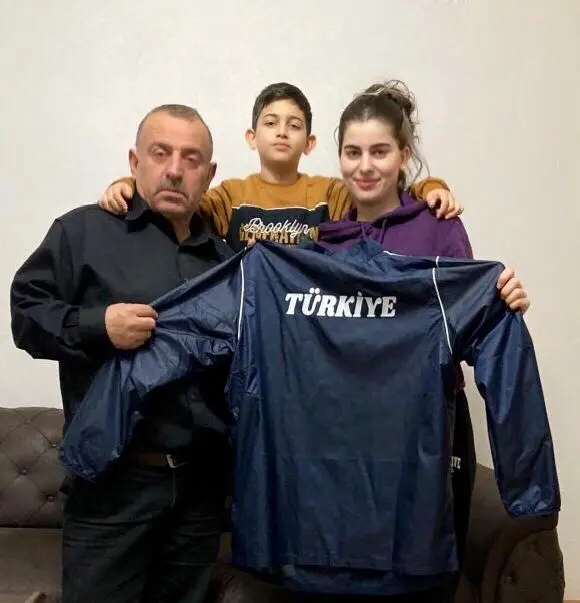 Haber: Aslıhan Aygüneş’e hediyesi teslim edildi - Öne Çıkan