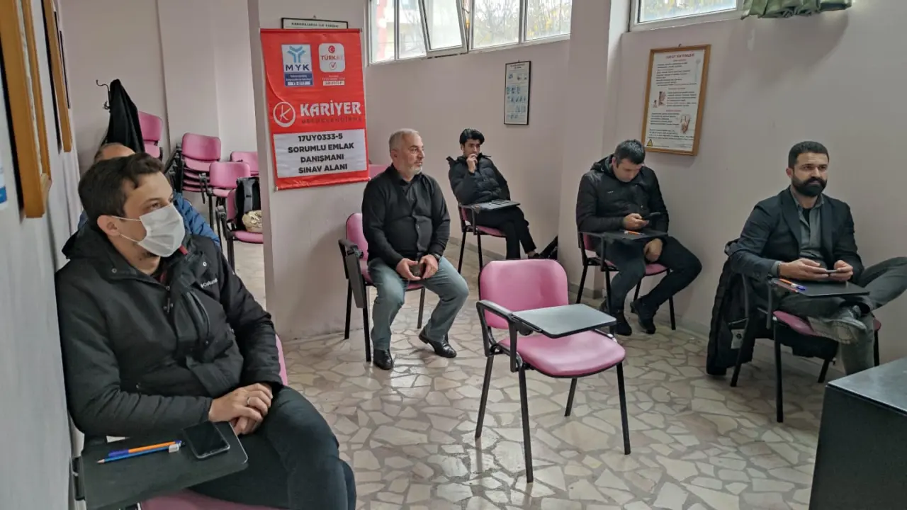 Haber: MYK Onaylı Emlak Danışmanı Sınavları Yapıldı - Galeri-4