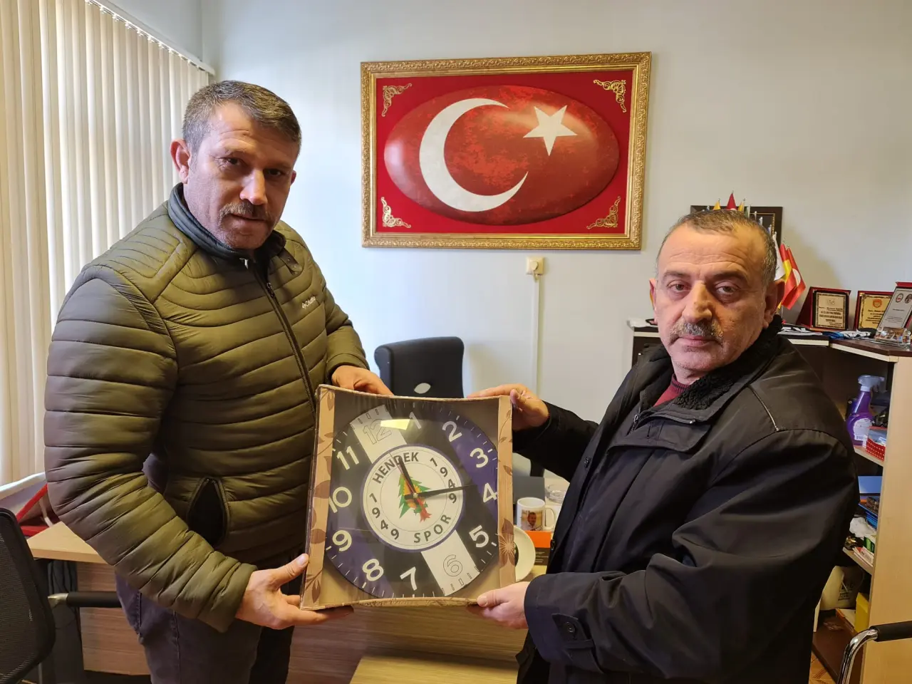 Haber: Hendekspor Saatleri teslim edildi - Öne Çıkan