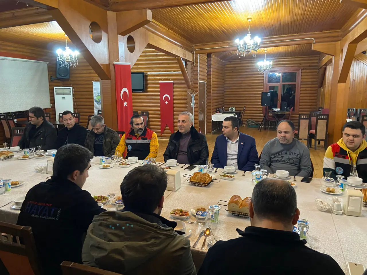 Haber: Başkan Babaoğlu Hayat Ekibiyle Bir Araya Geldi - Galeri-1
