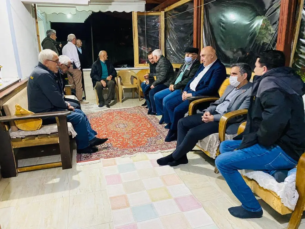 Haber: Özkoç ve Bayraktar Kahraman Mahallesini Ziyaret Etti - Galeri-2