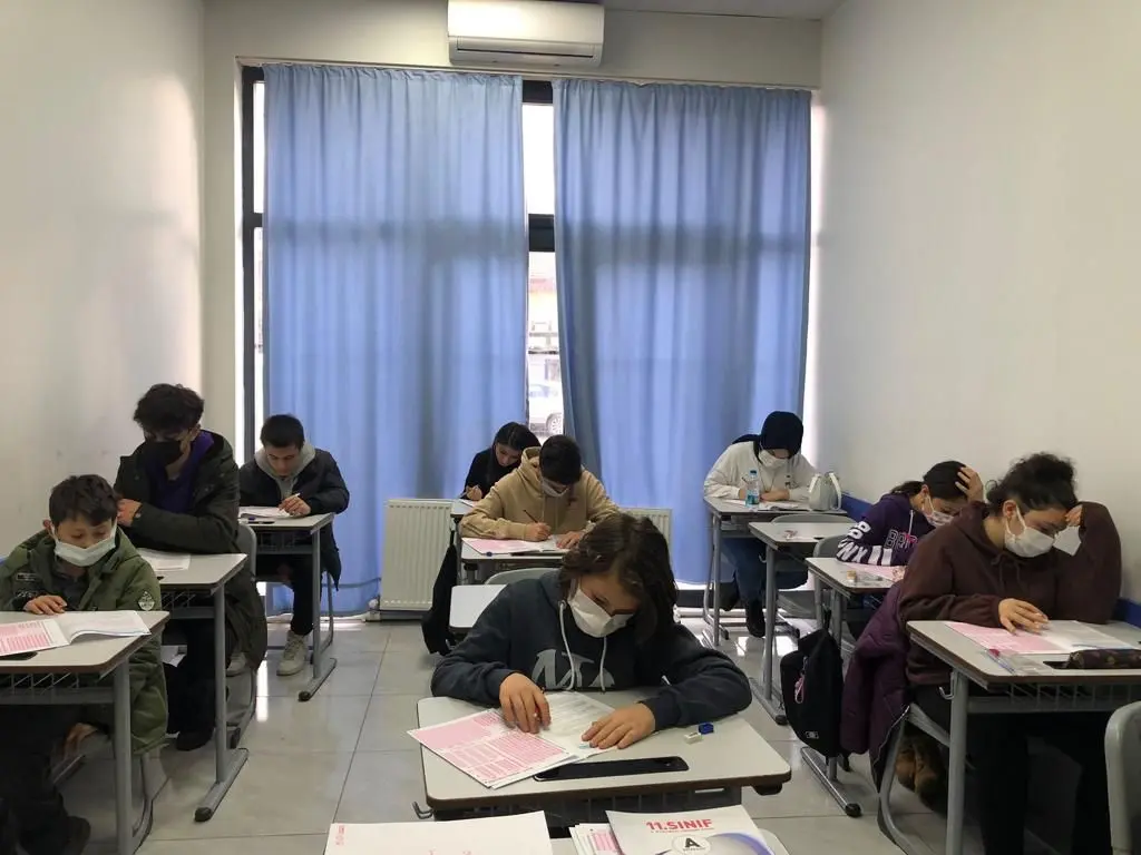 Haber: HENDEK ÇÖZÜM YÜZLERCE ÖĞRENCİYE KAPILARINI AÇTI - Galeri-3