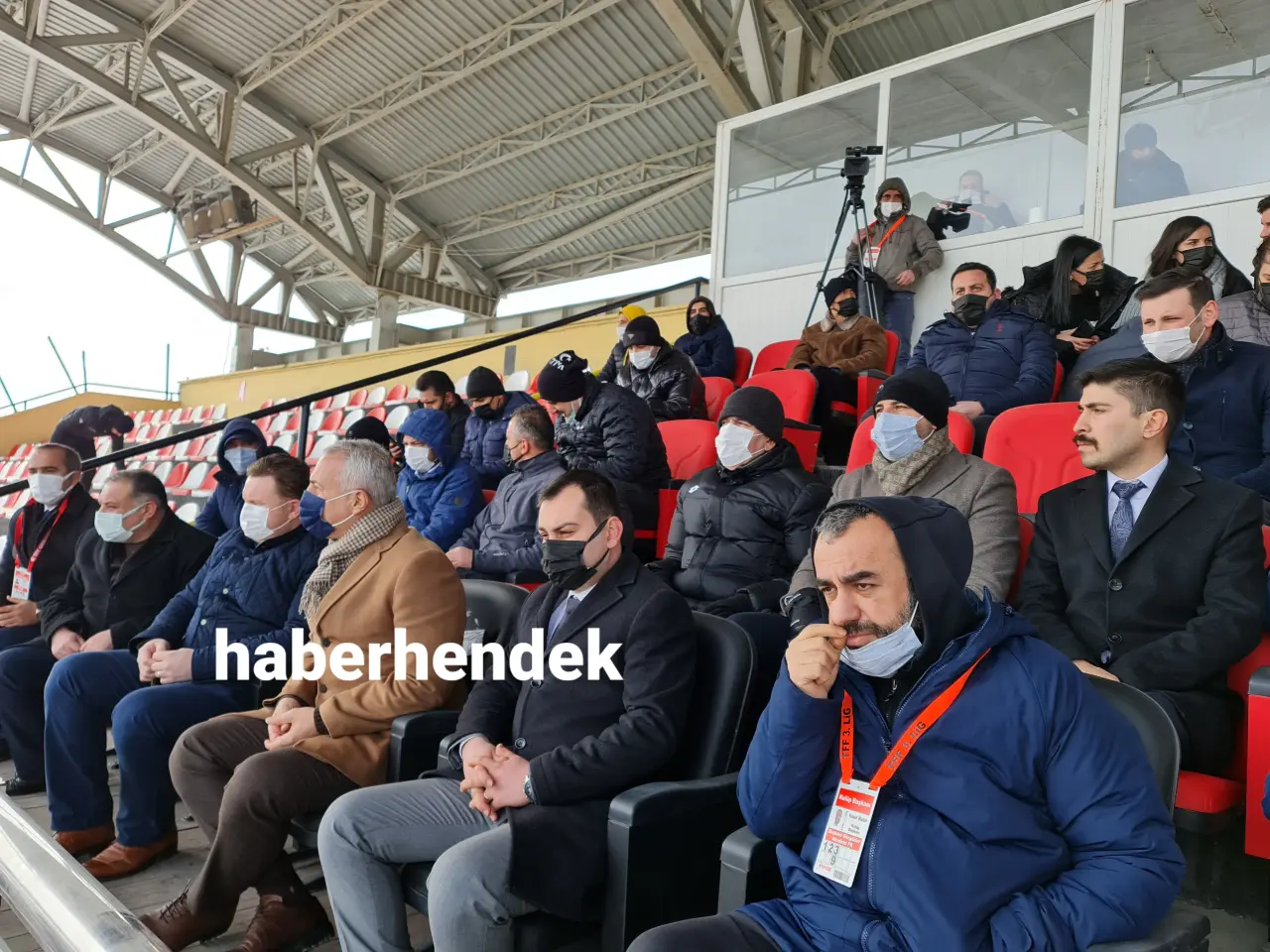 Haber: Hendekspor Buzdan Üç Altın Çıkardı - Galeri-2