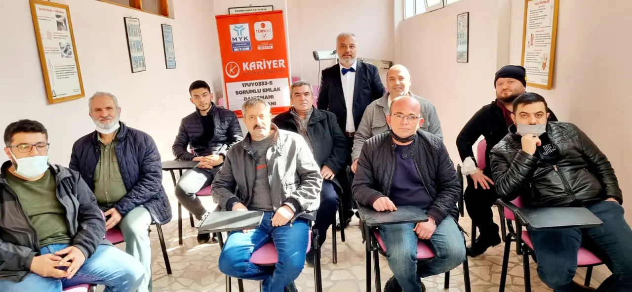 Haber: MYK Onaylı Emlak Danışmanı Sınavları Yapıldı - Galeri-3
