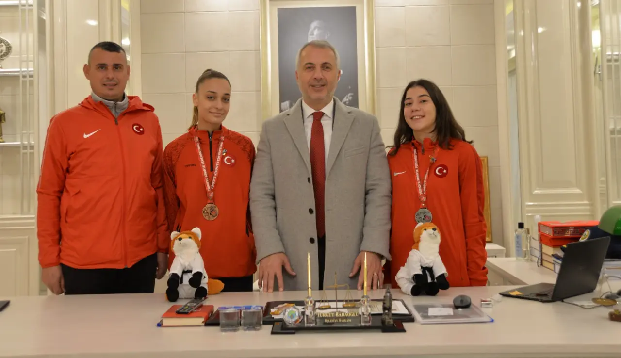 Haber: BAŞKAN BABAOĞLU’NDAN ŞAMPİYONLARA ÖDÜL - Öne Çıkan