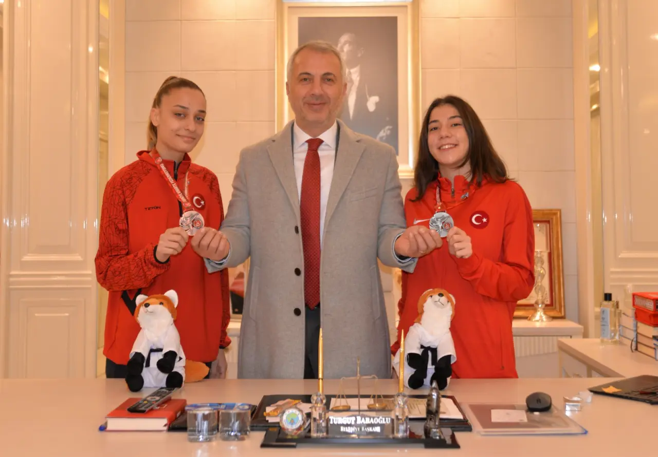 Haber: BAŞKAN BABAOĞLU’NDAN ŞAMPİYONLARA ÖDÜL - Galeri-1