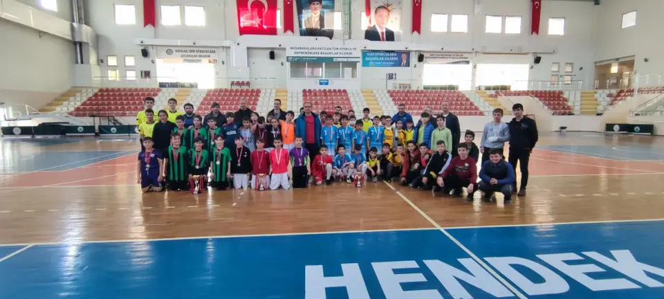 Haber: Küçük Erkeklerde Şampiyon Ziya Gökalp - Öne Çıkan