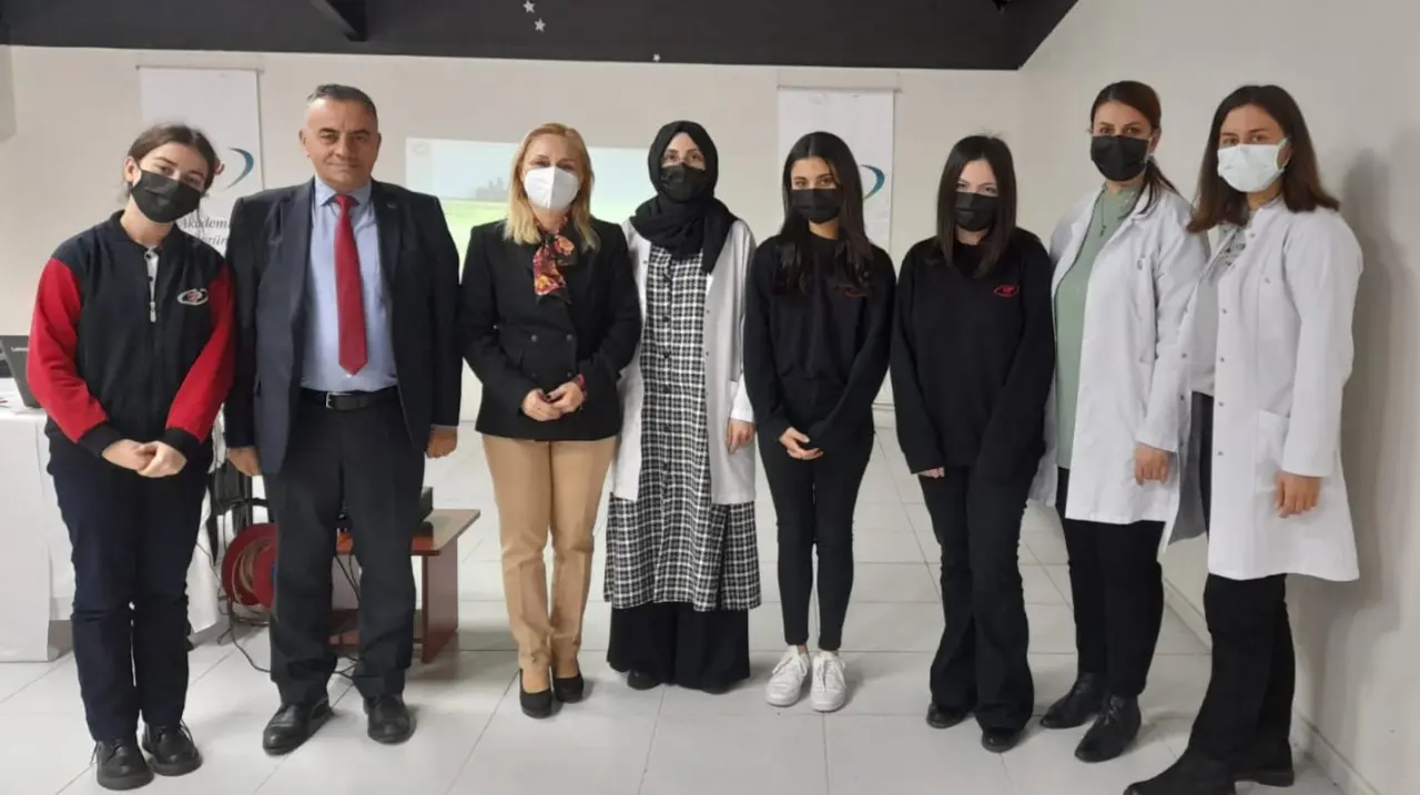 Haber: Gençlere Bağımlılıklar ile ilgili Eğitim Verildi - Galeri-1