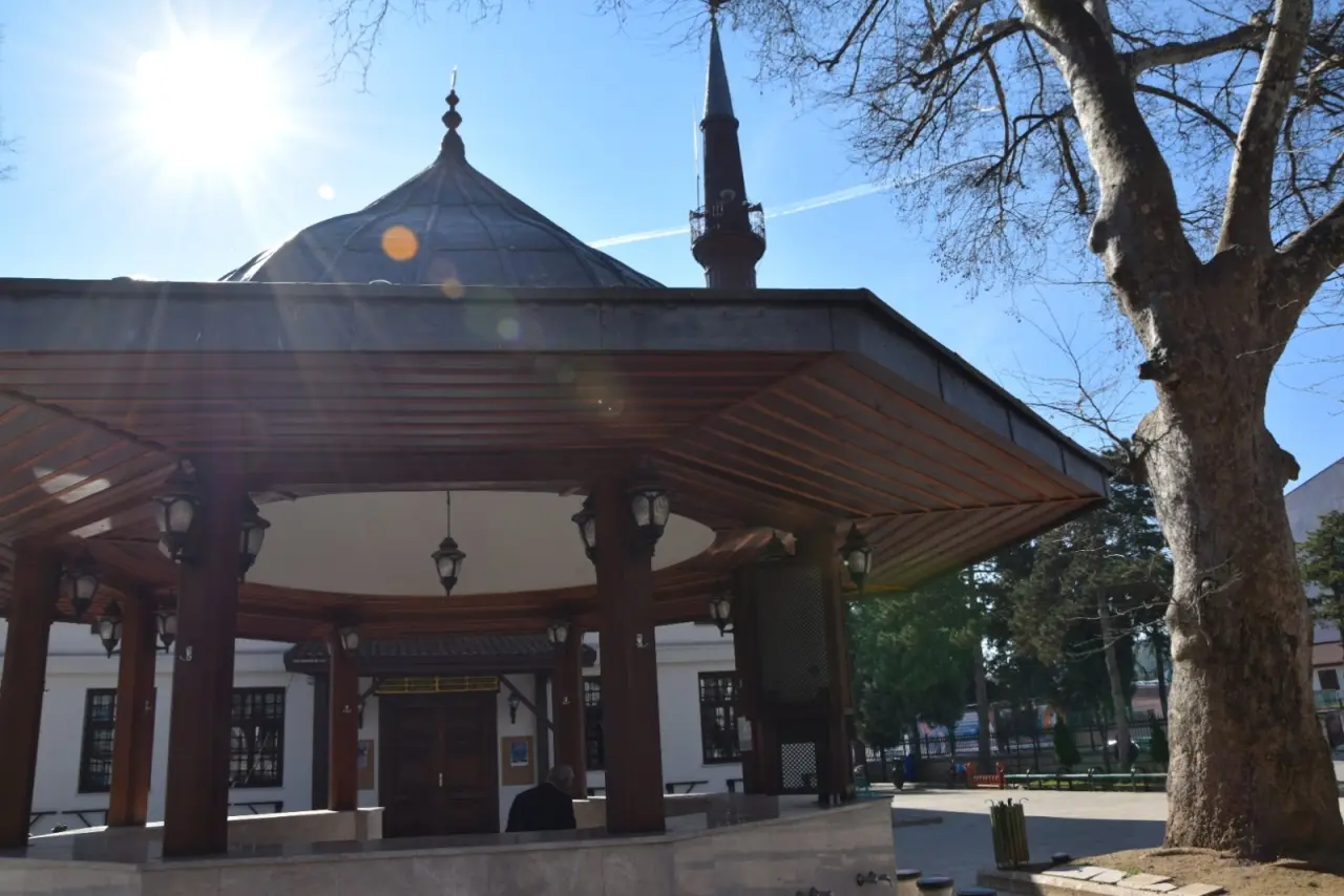 Haber: Emekli öğretmenin Kaleminden Büyük Camii - Galeri-3