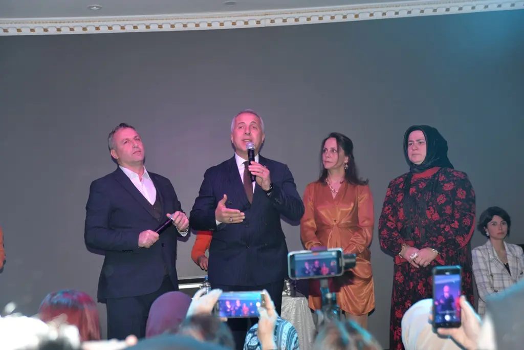 Haber: KADINLAR KONSERE AKIN ETTİ - Galeri-2