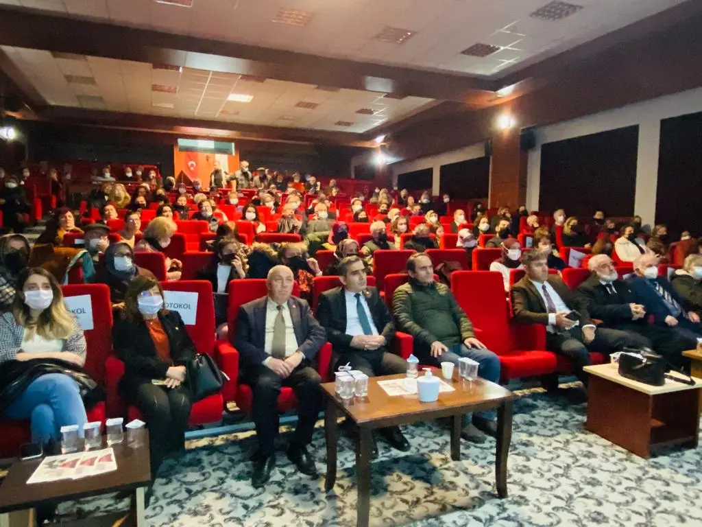 Haber: CHP Hendek İlçe Teşkilatı Panel düzenledi - Öne Çıkan