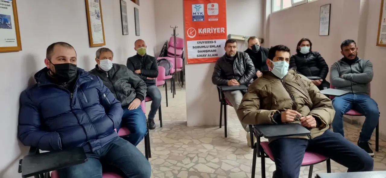 Haber: MYK Onaylı Emlak Danışmanı Sınavları Yapıldı - Galeri-3