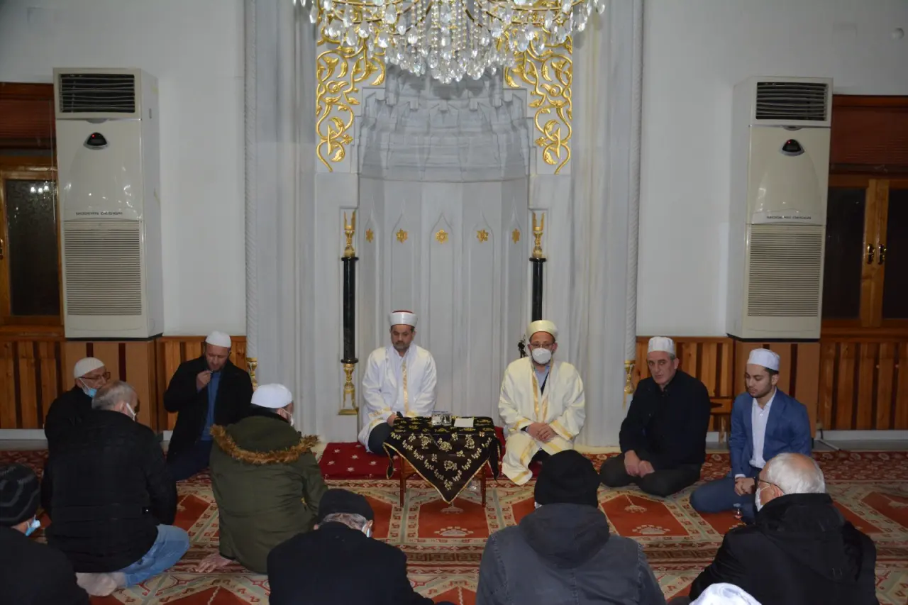 Haber: Hendek’te Eller Semaya Açıldı - Galeri-1