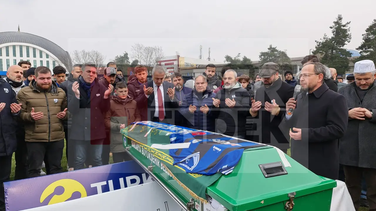 Haber: Sportif Direktör Cengiz'e Acı Veda - Galeri-2