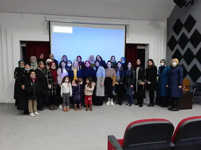 Sağlıklı Nesillerle Geleceğe Yön Veren Aile Akademisi