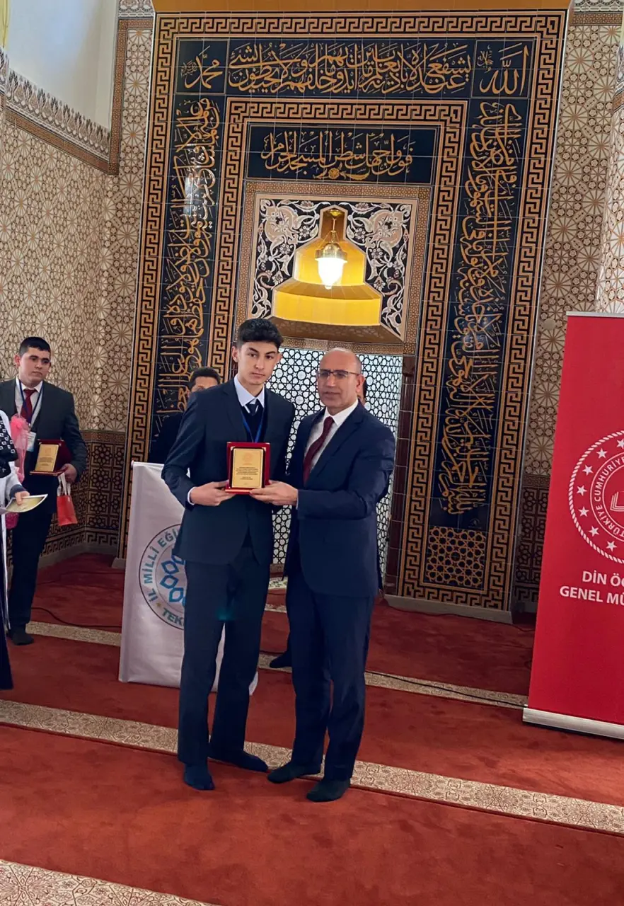 Haber: Bilgiç, Ezan Okuma Yarışması Bölge Finalinde İkinci Oldu - Galeri-1