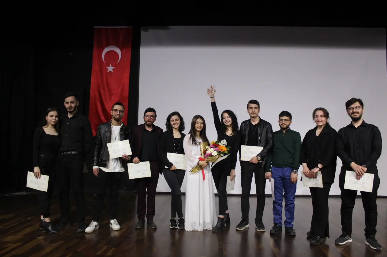 Haber: Yönetmenliğini Akçay’ın Yaptığı Fısıltı Ekibi Birinci Oldu - Galeri-2